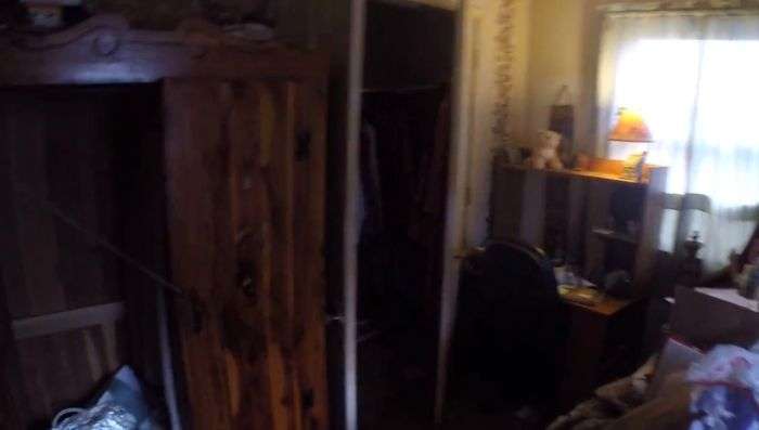Поліція США прийшла в жах, проводячи обшук у будинку злочинця-сатаніста (33 фото)