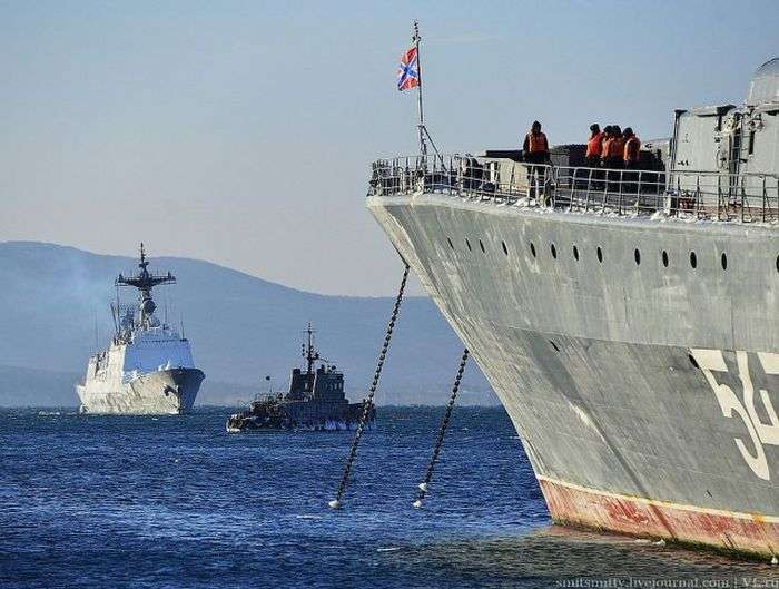 Під Владивосток прийшли корейські військові кораблі (22 фото)