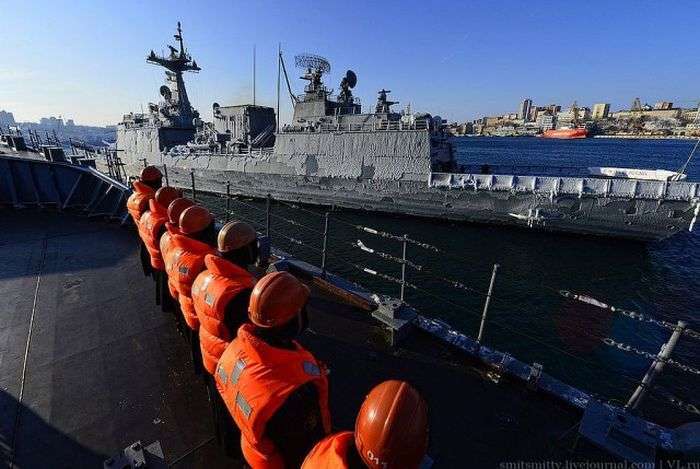 Під Владивосток прийшли корейські військові кораблі (22 фото)