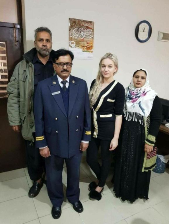 Пакистанские каникулы строгого режима: модель из Чехии получила 8 лет тюрьмы за попытку перевезти 8,5 кг героина путеествия, Путешествие и отдых