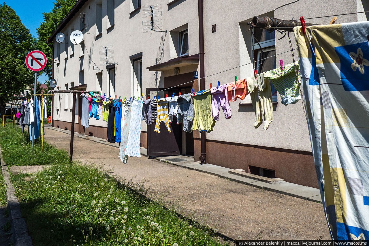 Реновация Освенцима : кто и как живёт в бывших бараках лагеря смерти лагерь смерти